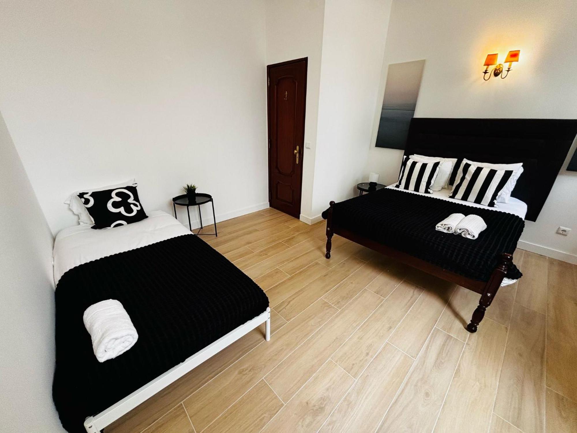 Location For Tourists, Centre Hostal