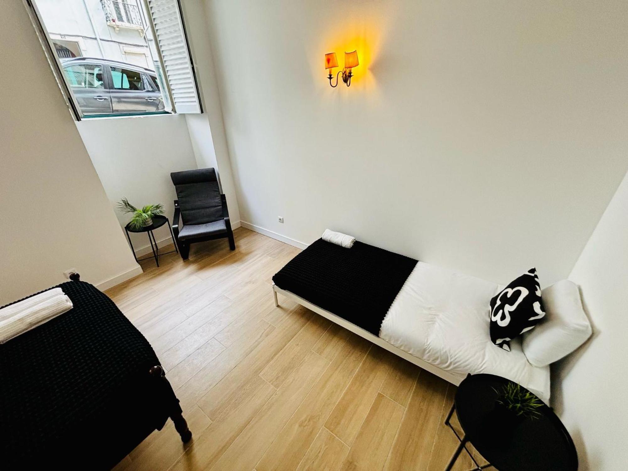 Location For Tourists, Centre Hostal *