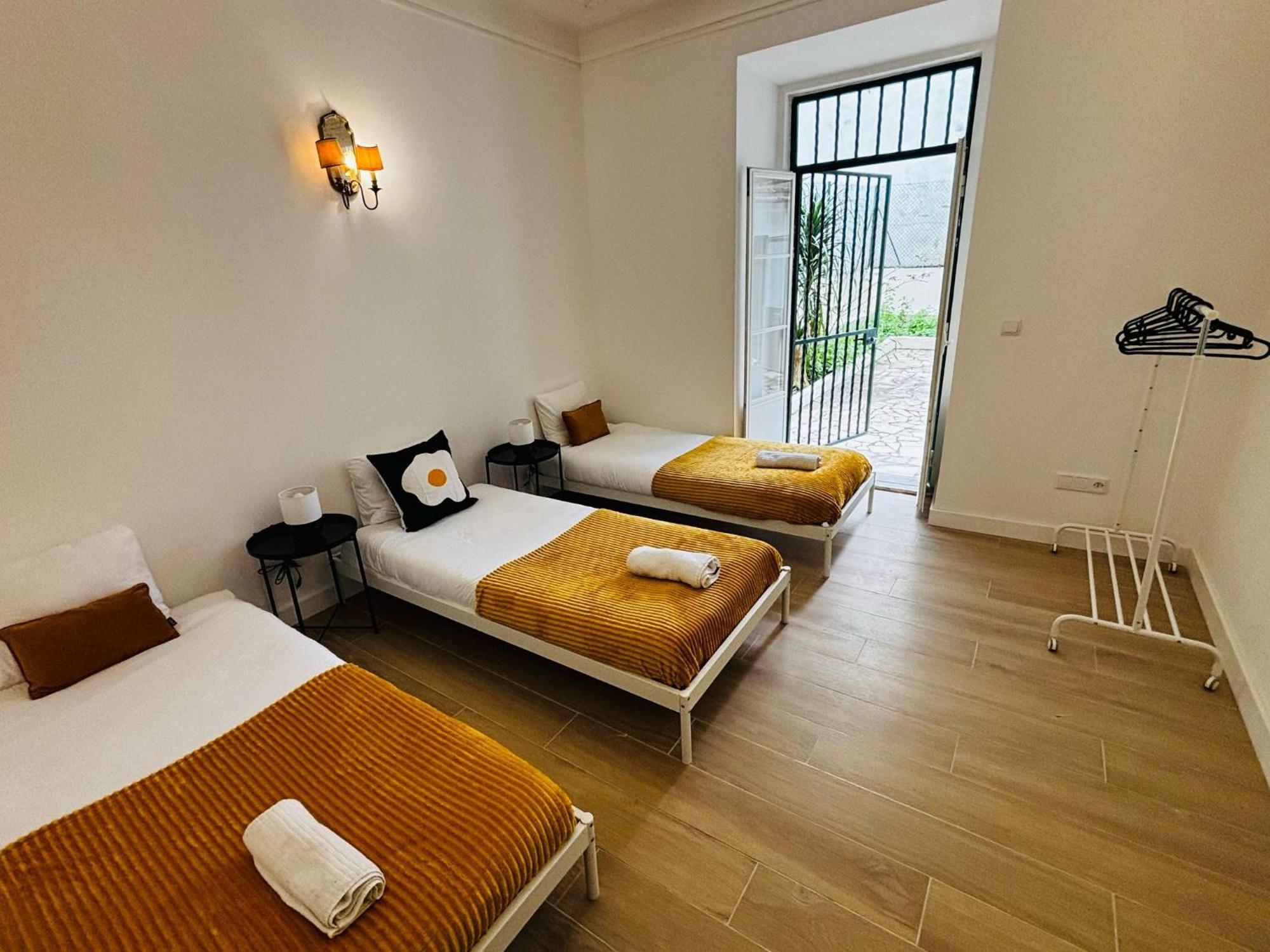 Location For Tourists, Centre Hostal Lisboa